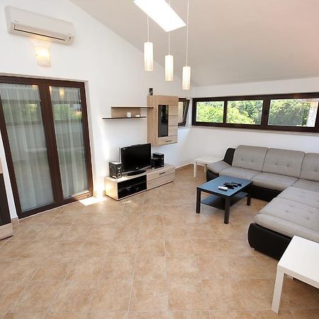 Apartament Vv Póla Szoba fotó